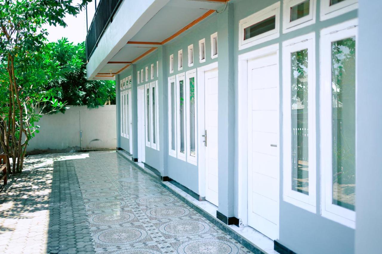 Getrudis Guesthouse Labuan Bajo Exterior foto